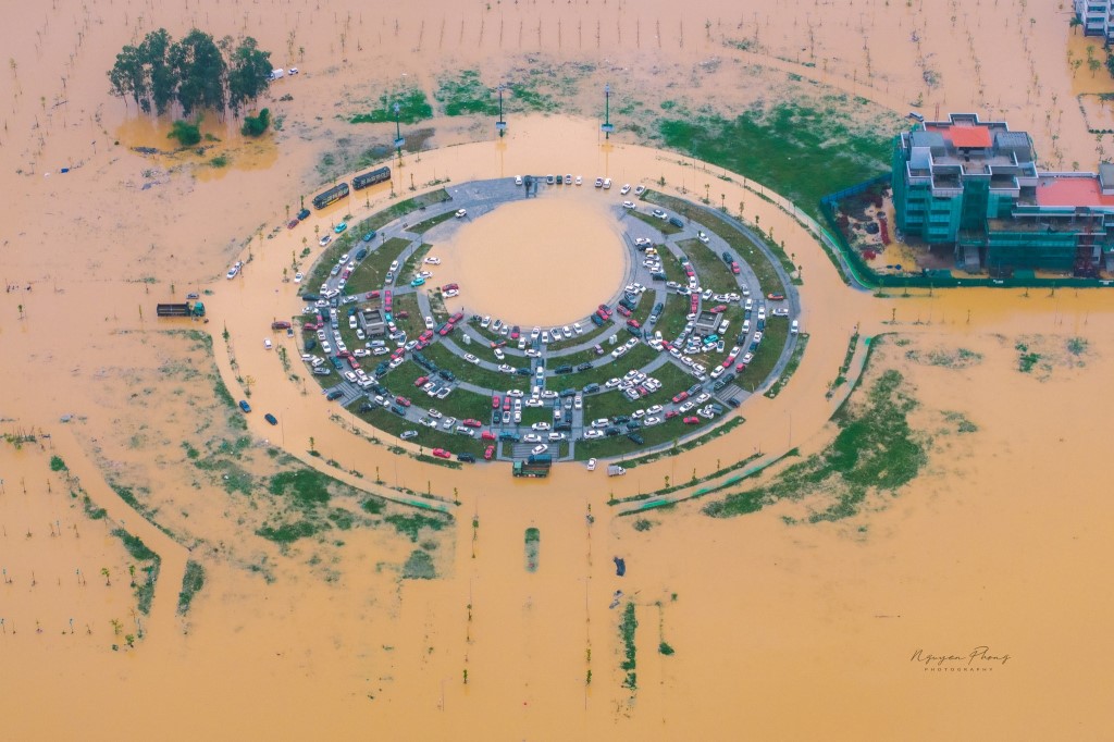 lu lut tai hue_hue ngap lut_mua lu tai hue_o che năng_o che mau_o lech tam_o du che mua nang tai hue11.jpg